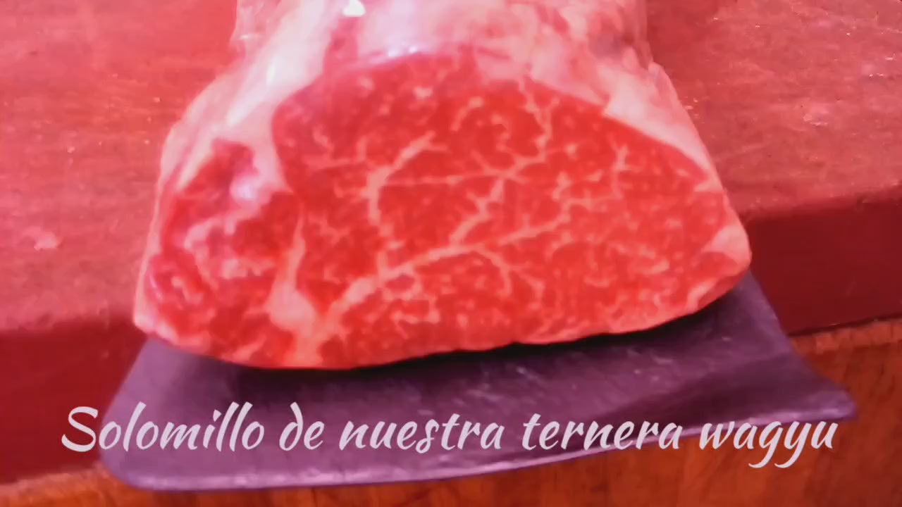 500 gramos de Solomillo de wagyu/ ternera de máxima calidad.